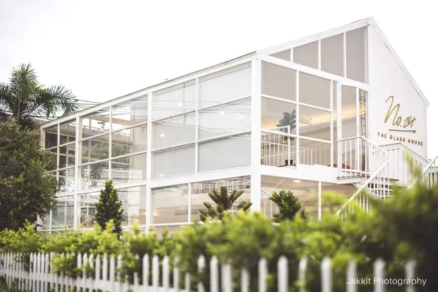 No.24 The Glass House