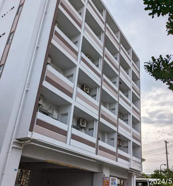 Mr.KINJO in MAEHARA（旧ベースビュー真栄原）