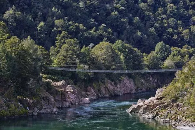 Buller Gorge Swing Bridge
