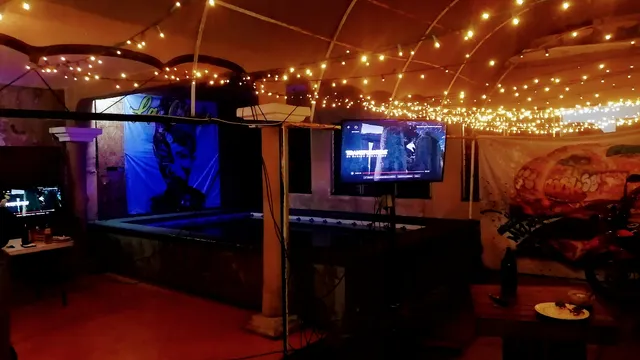 La Chula Wings & Burgers