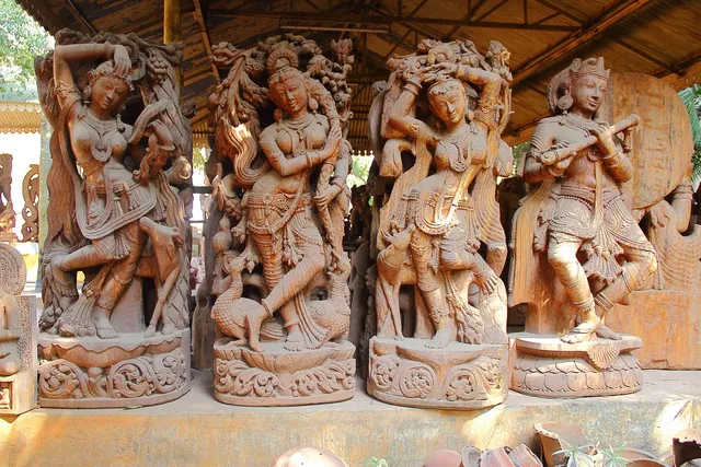 Sudarshan Art and Crafts Village