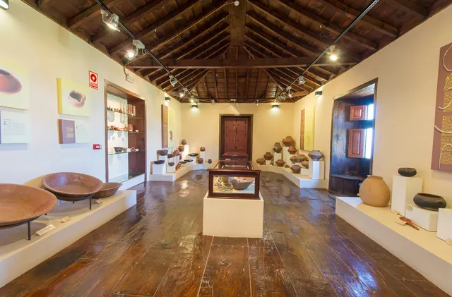 Artenerife. Empresa Insular de Artesanía. Cabildo de Tenerife