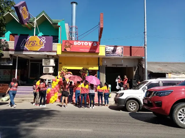 Botoy's Litson Manok.BBQ.Liempo