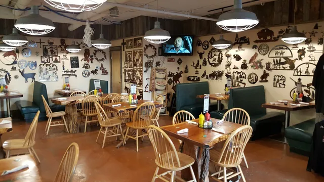 Hanks Roadside Bar and Grill