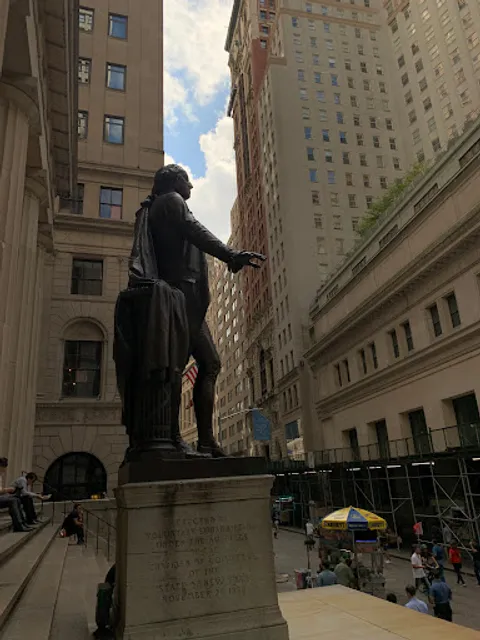 Statue of George Washington