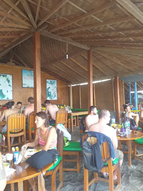 Warung Sunrise virgin beach