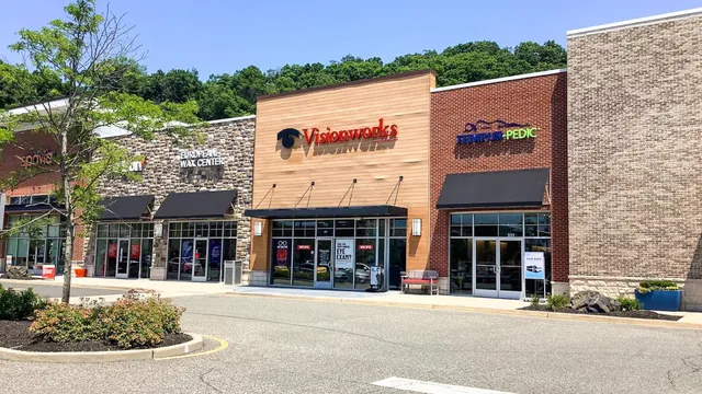 Visionworks Chimney Rock