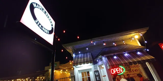 Maple Street Café