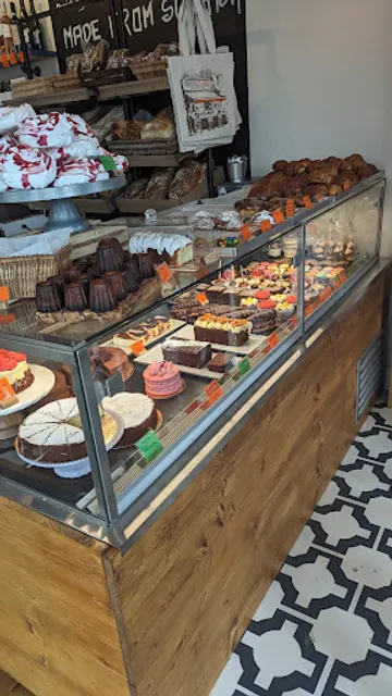 Bridge Baker (Bakery & Pizzeria)