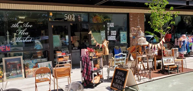 Fifth Avenue flea market