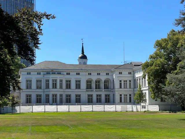 Palais Schaumburg