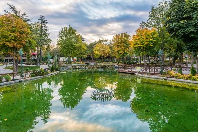 Mellat Amusement Park