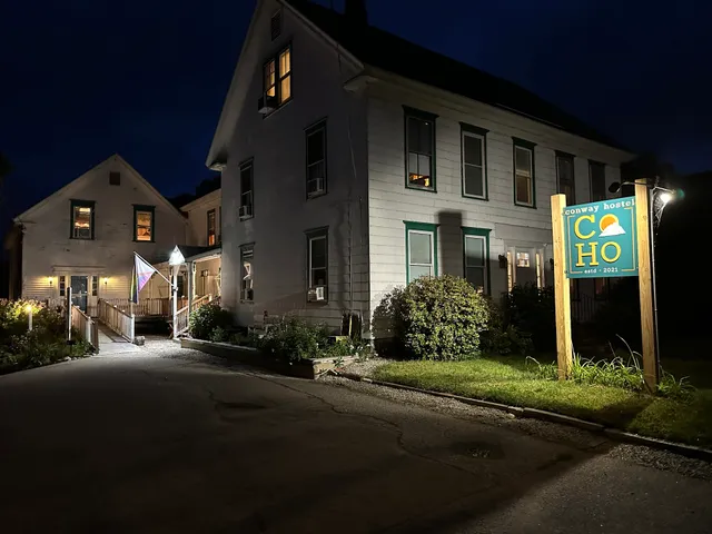 CoHo: Conway Hostel