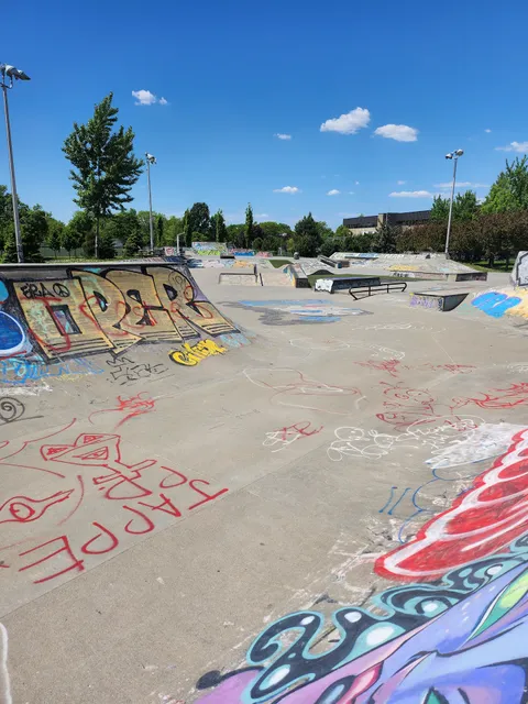 Parc du Père-Marquette skatepark