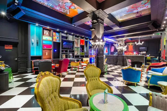 Millennium FANDOM BAR