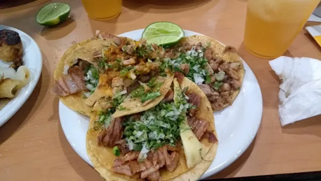 Taquerias Copacabanito (Sarabia)