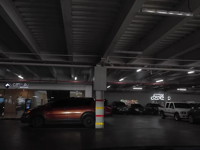 Inmecro Toys and Party • Century Business Square