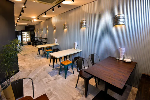 BEERPUB KICK 駅南クラフトビール&肉バル