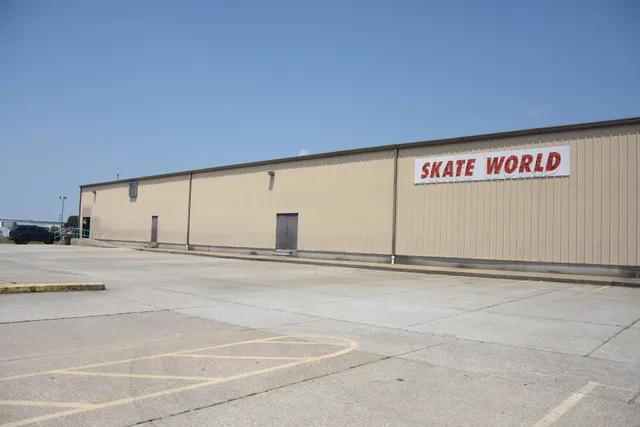 Skate World