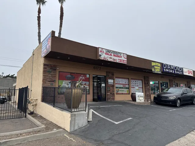 University Halal Market