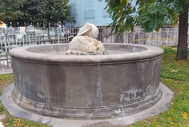 Fontana della Maruzza