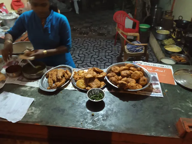 Atithi Vada Pav