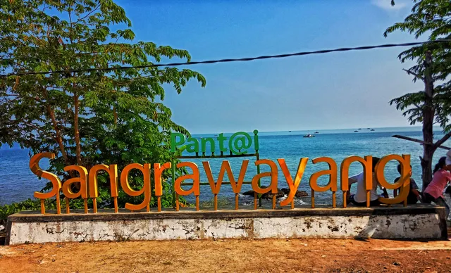 Pantai Sangrawayang