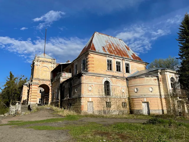 Palace Zhevusky-Lyantskoronsky