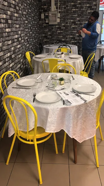 Curry onn Indian restaurant