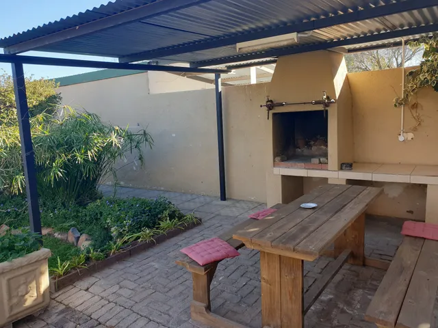 Dorpshuis Guest House