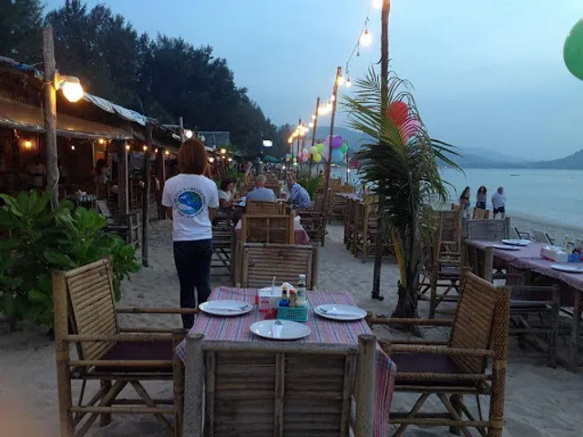 The​ Beach​ Bar​ Restaurant