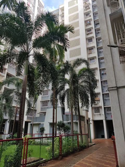 Staywood Service Apartment in Kalina