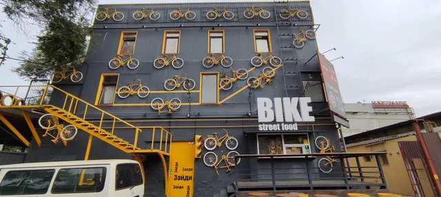 Commercial and hotel complex "Nautilus"