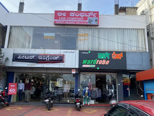 Lee Comfort Kushalnagar