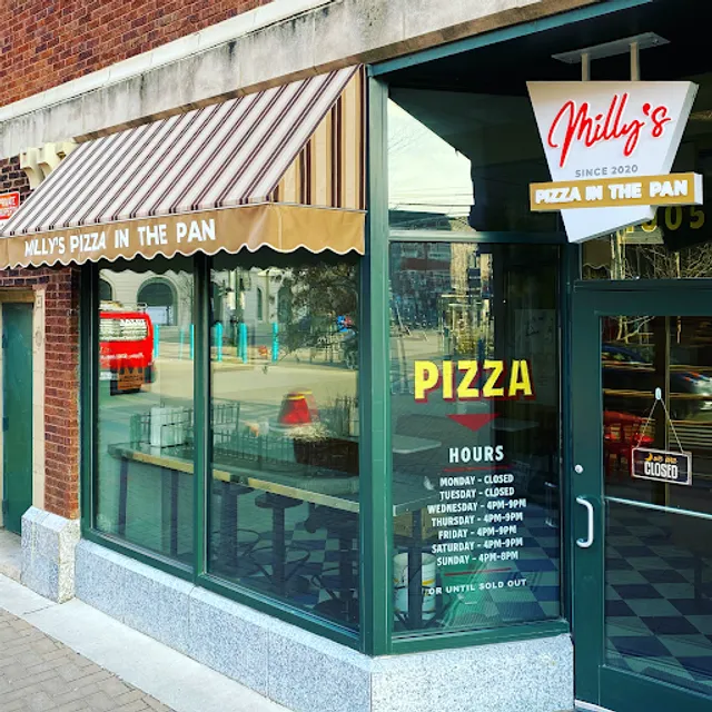 Milly's Pizza In The Pan