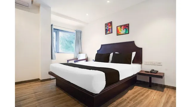 Super Townhouse Central Bazar Road Ramdaspeth