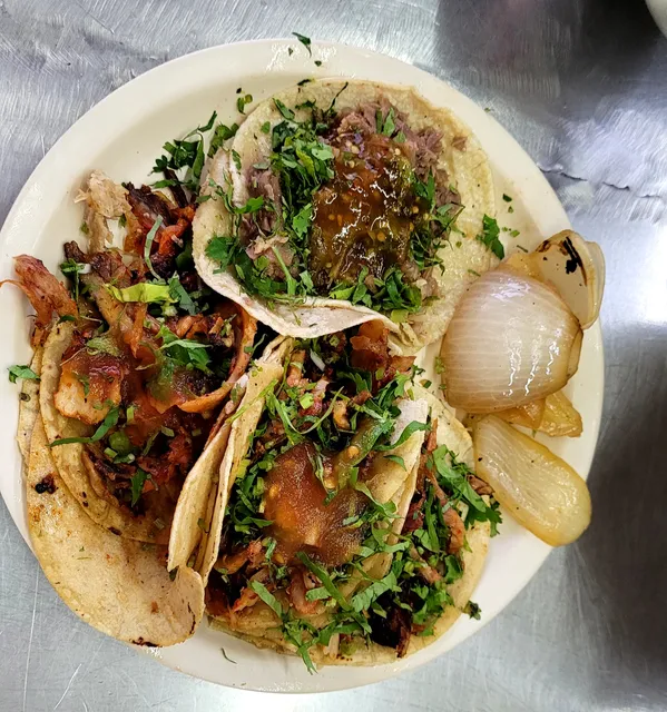 Taquería Los Cuñados