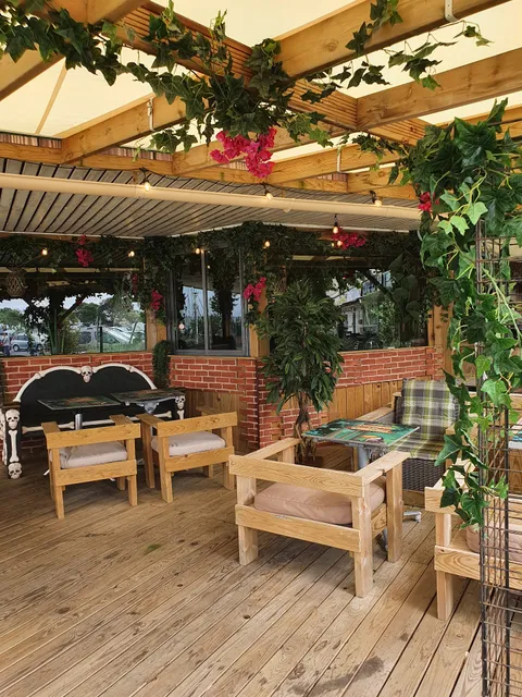 LE BISTROT DES ROBINSONS