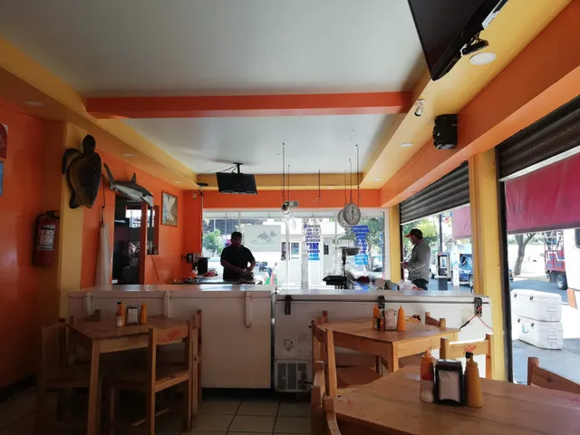 Marisquería: "Puerto Escondido"