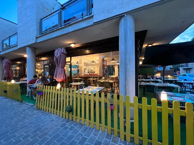 Papavero Street Gourmet