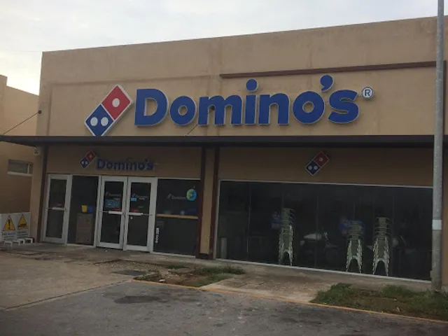 Domino's Villas Del Mar