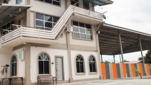 OYO Home 90212 Anna Kota Apartment