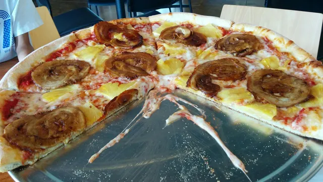 Local Slice & Juju's