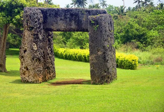 Ha'amonga 'a Maui Trilithon