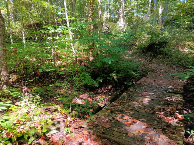 Kokiwanee Nature Preserve Trailhead