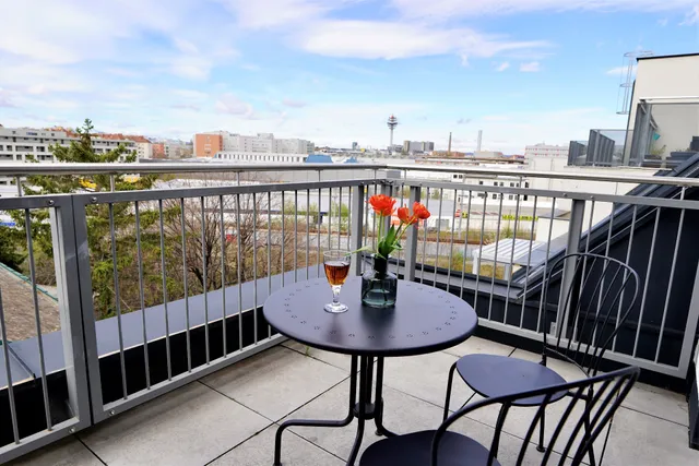 Jimmy's Apartments LORY