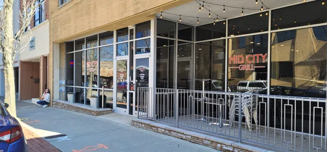 Mid City Grill