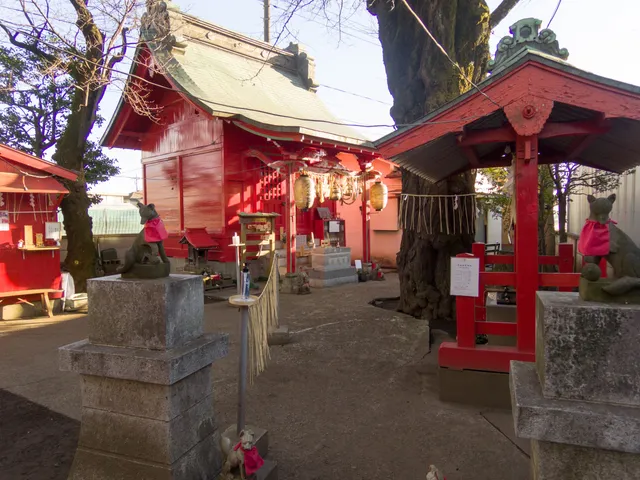 Kasamori Inari Shrine