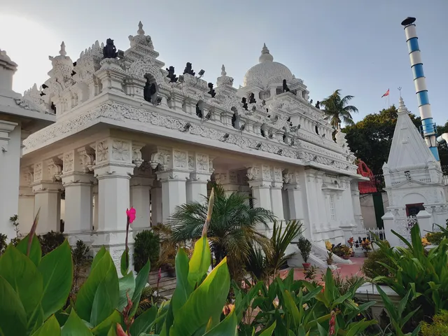 Mahisur Udyan & Vishnu temple