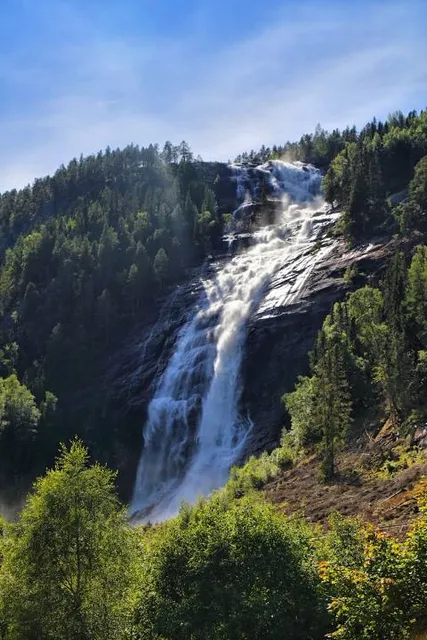 Reiårsfossen